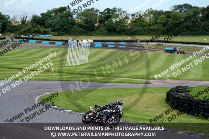 enduro digital images;event digital images;eventdigitalimages;lydden hill;lydden no limits trackday;lydden photographs;lydden trackday photographs;no limits trackdays;peter wileman photography;racing digital images;trackday digital images;trackday photos